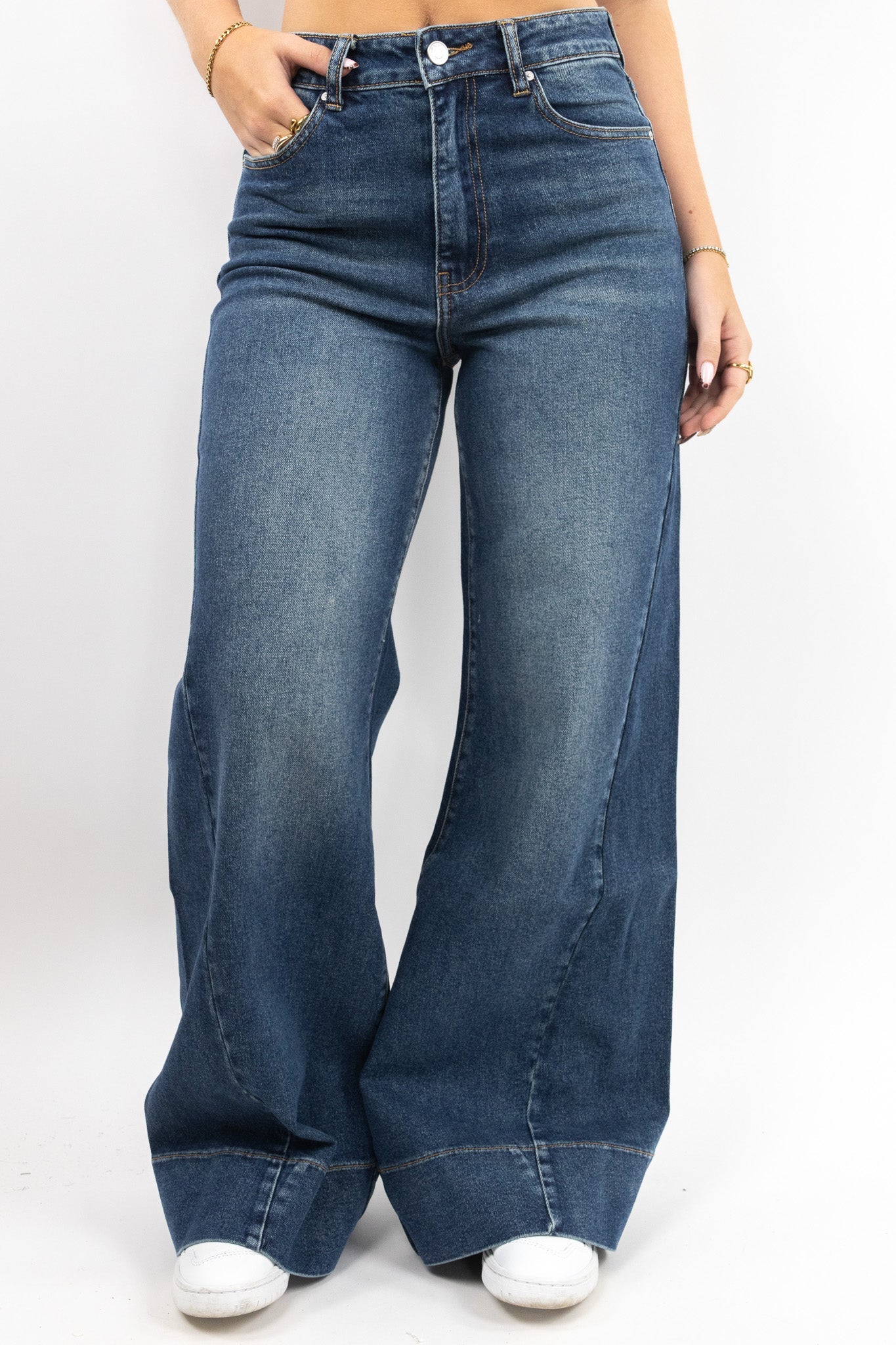 Havlira Wide Leg Jeans